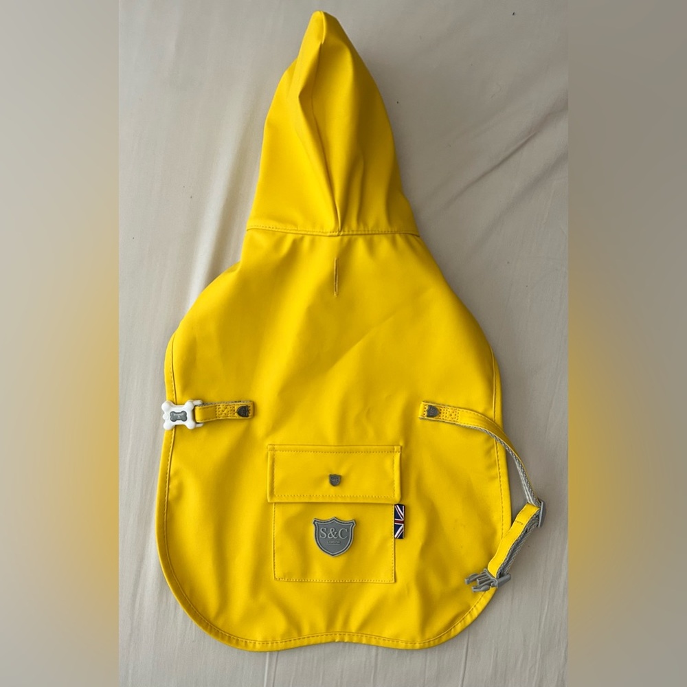 ⚠️SOLD⚠️ S&C London - Raincoat for Small Pet
